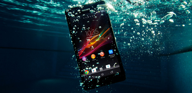 Sony Xperia ZR otro resistente al agua