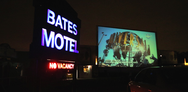 Bates Motel en el Autocinema Coyote