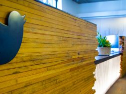 Twitter logo oficinas