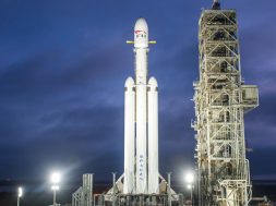 Falcon Heavy con Tesla Roadster