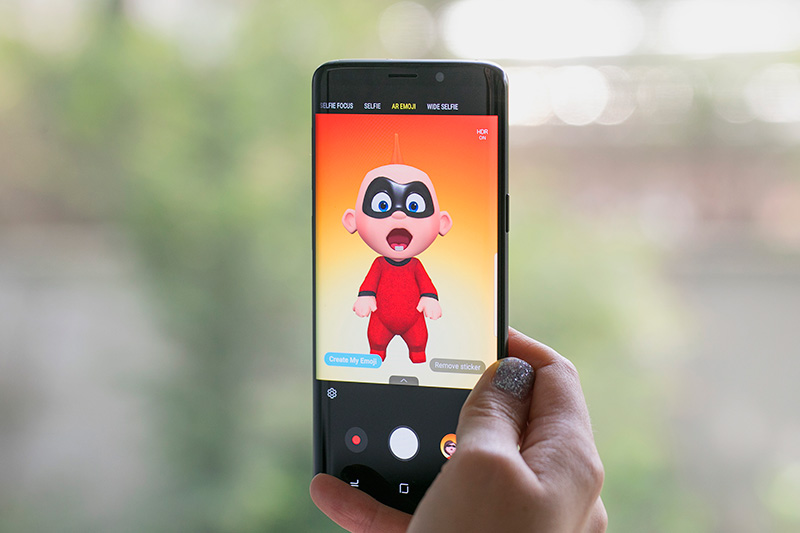 AR Emojis Los Increibles Galaxy S9