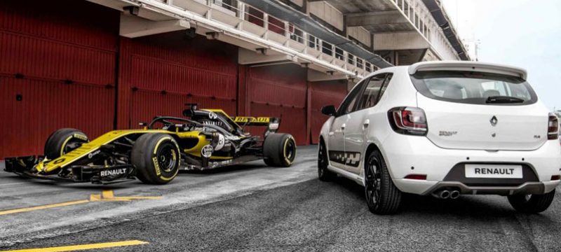 Escuderia Renault F1 monoplaza vs calle