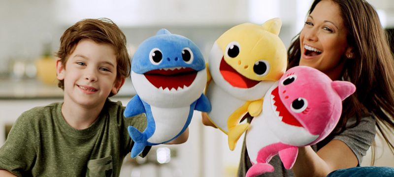 Pinkfong Baby Shark Song Puppets WowWee