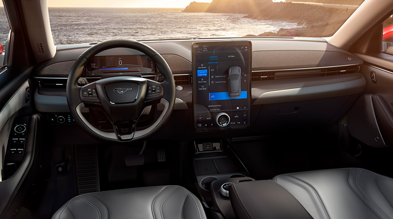Ford Mustang Mach-E tecnologia SYNC