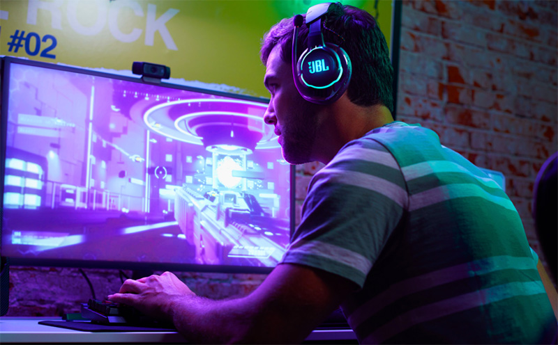 JBL Quantum Guerra Fira Free Fire