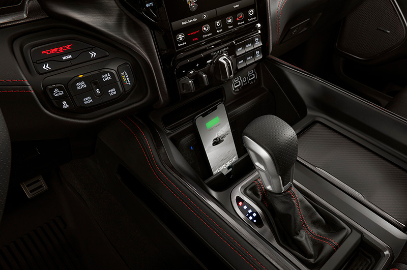 Ram 1500 TRX 2021 conectividad