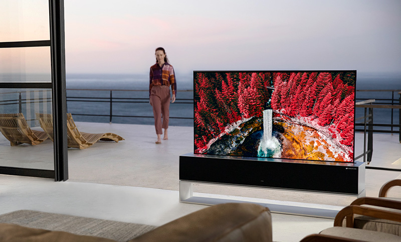 LG SIGNATURE OLED R abierta
