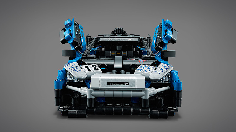 LEGO Technic McLaren Senna GTR frontal