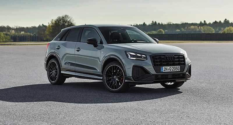 Audi Q2 2021 costado delantera