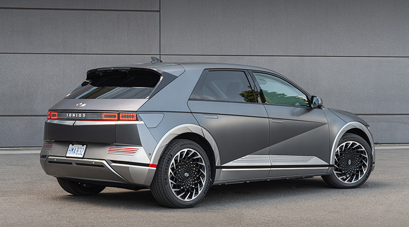 IONIQ 5 CUV atras costado