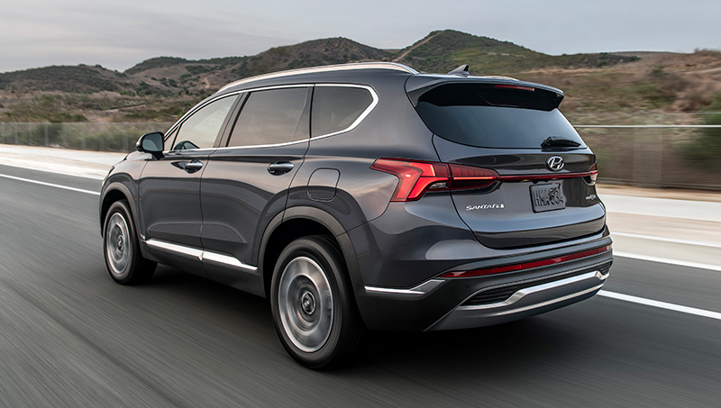 Hyundai Santa Fe 2022 en Mexico atras
