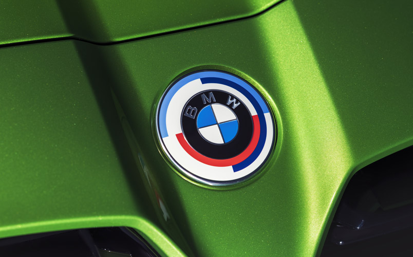 Este el logotipo que celebra los 50 años de BMW M GmbH