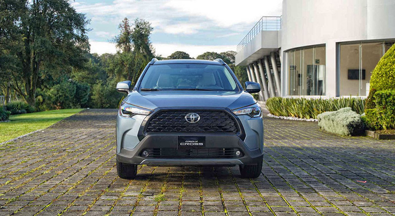 Toyota Corolla Cross frontal
