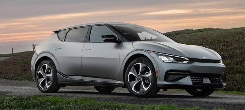 KIA EV6 Robo dog Super Bowl XV