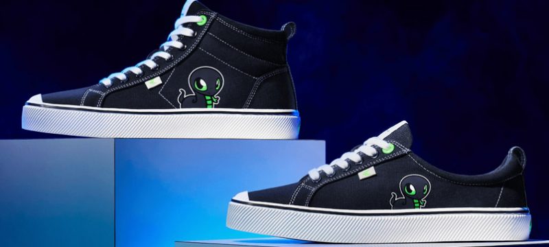 Razer x Cariuma OCA High Black Canvas Razer x Cariuma OCA Low Black Canvas