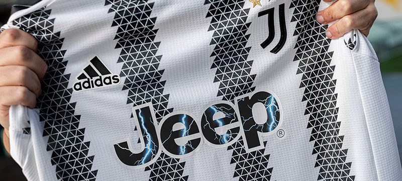 Con un electrificado JEEP, adidas y Juventus presentan nueva camiseta