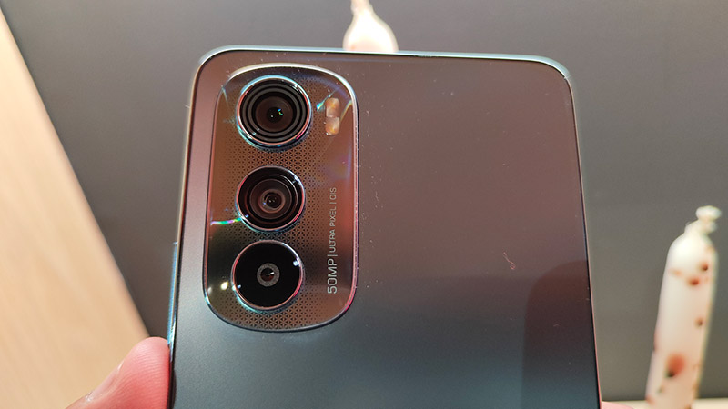 Motorola edge 30 camaras