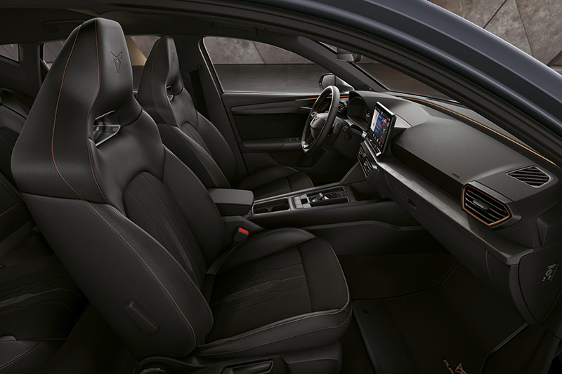 Nuevo CUPRA León 245 interior