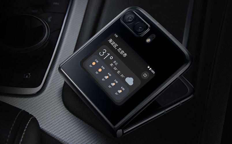 Moto Razr 2022 plegado