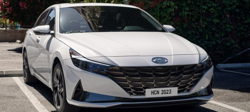 Hyundai Elantra hibrido 2023