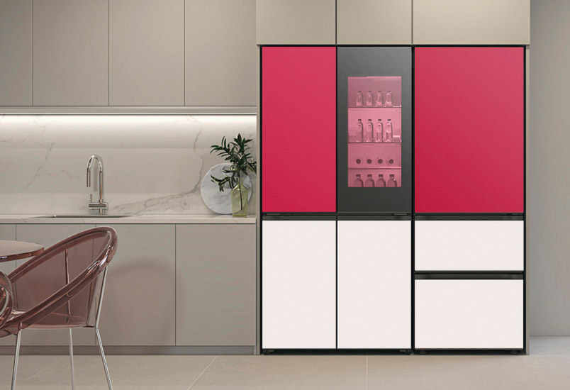 El refrigerador LG MoodUP con el tono Viva Magenta en CES 2023