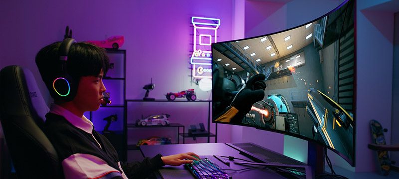 LG UltraGear OLED 45GR95QE