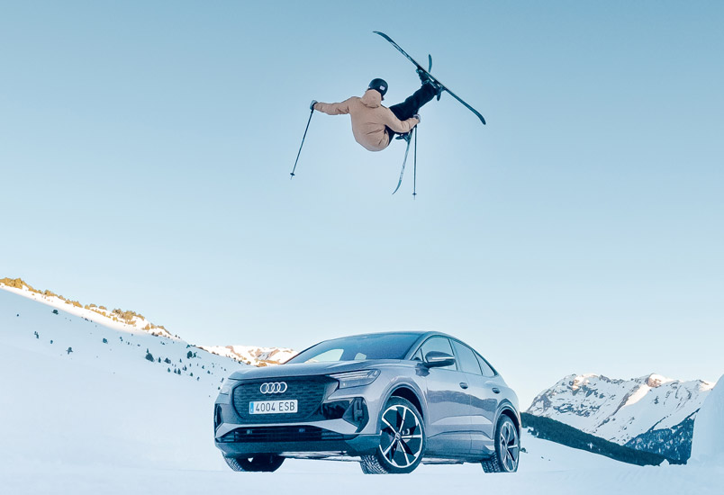 El Audi e-tron snow challenge con el poderoso Audi Q4 e-tron