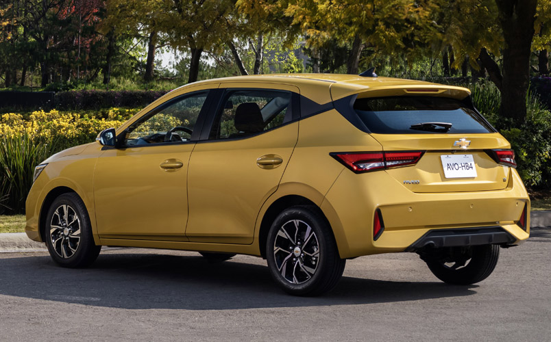 Chevrolet Aveo 2024 se presenta en versión sedán y hatchback