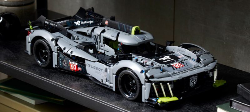 LEGO Technic PEUGEOT 9X8 24H Le Mans Hybrid Hypercar