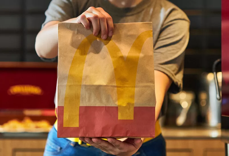 McDonald’s en México sigue eliminando el plástico en sus empaques