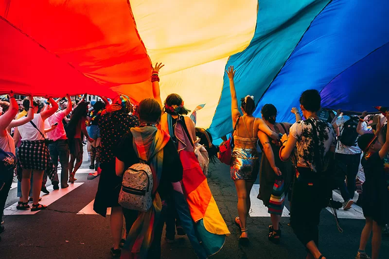 WhatsApp te brinda tips para la Marcha LGBTTTIQ+ en la CDMX