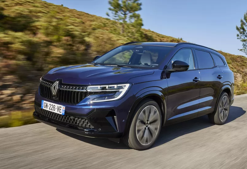 Renault Espace E-TECH 200CH ofrece 1,100 km de autonomía