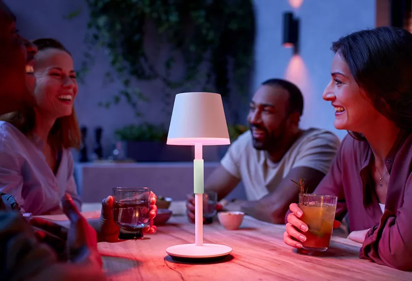 Signify presenta en México la nueva Hue Go Portable de Philips