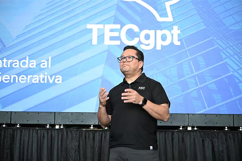 Tec de Monterrey presenta TECgpt, un modelo propio de IA generativa