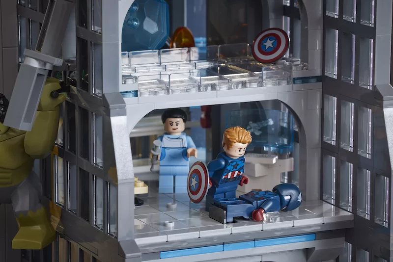 LEGO Marvel Torre de los Vengadores capitan america
