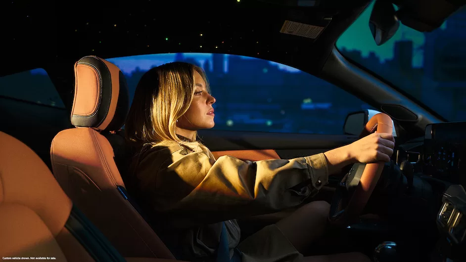 Sydney Sweeney x Ford Mustang GT 2024 regalo