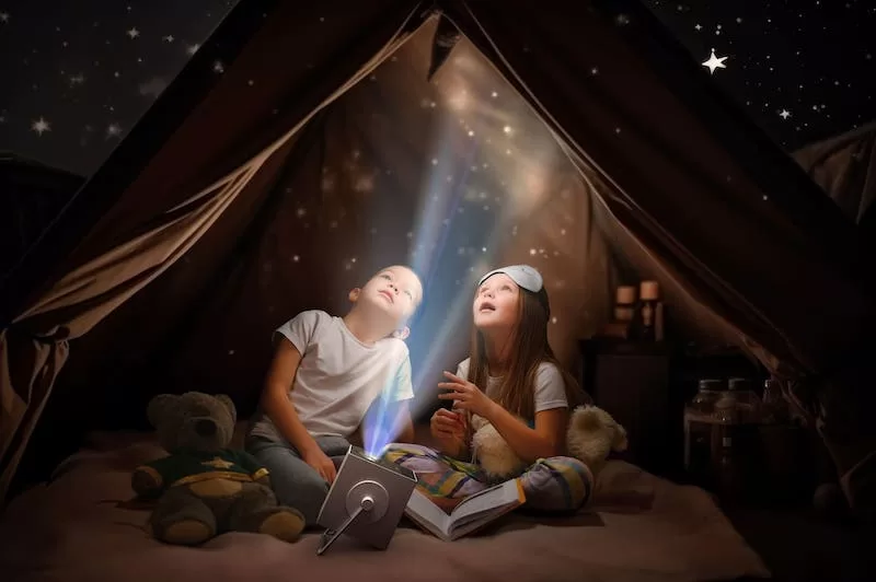 LG CineBeam Q exterior