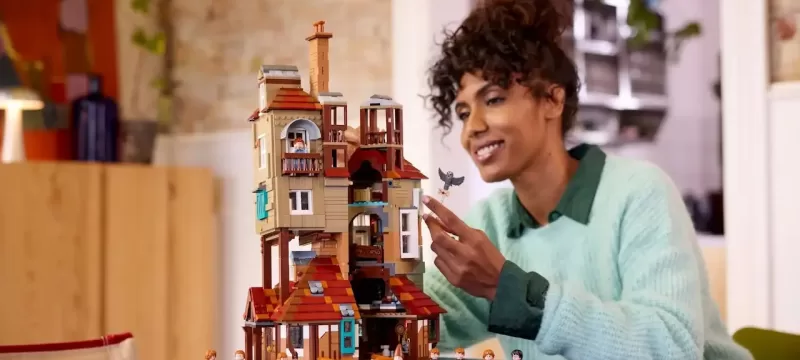 LEGO Harry Potter The Burrow Collectors Edition copia