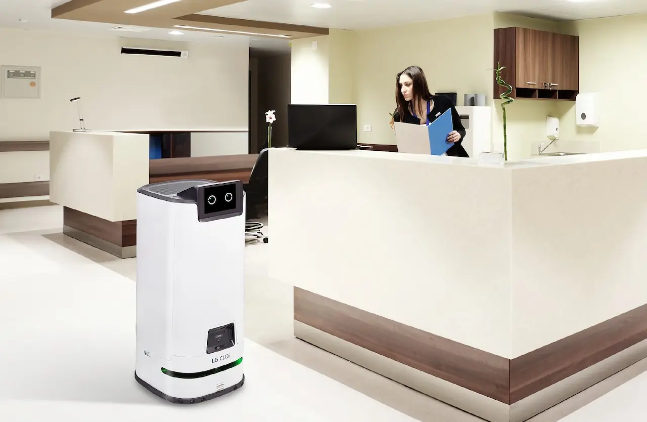 Los robots de servicio con IA de LG tendrán el impulso de Bear Robotics