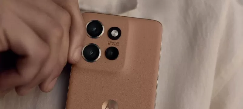 Pantone Mocha Mousse Motorola