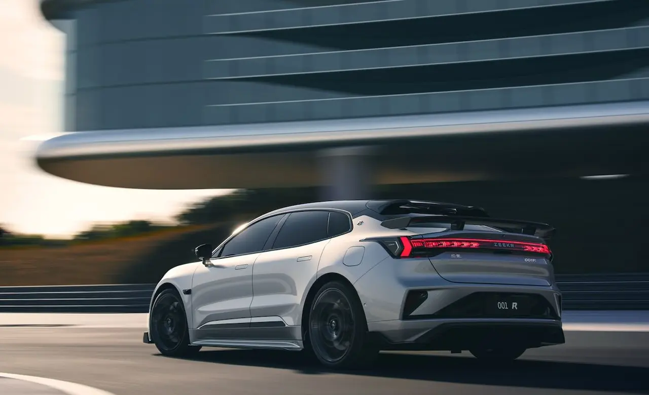 Zeekr 001 FR trasera