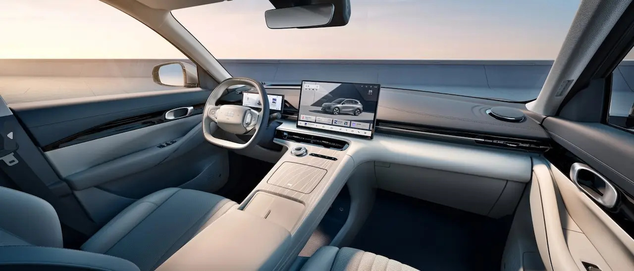 Geely Auto Cabina Inteligente