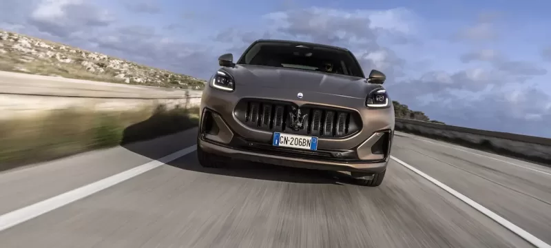 Maserati Grecale Folgore frente