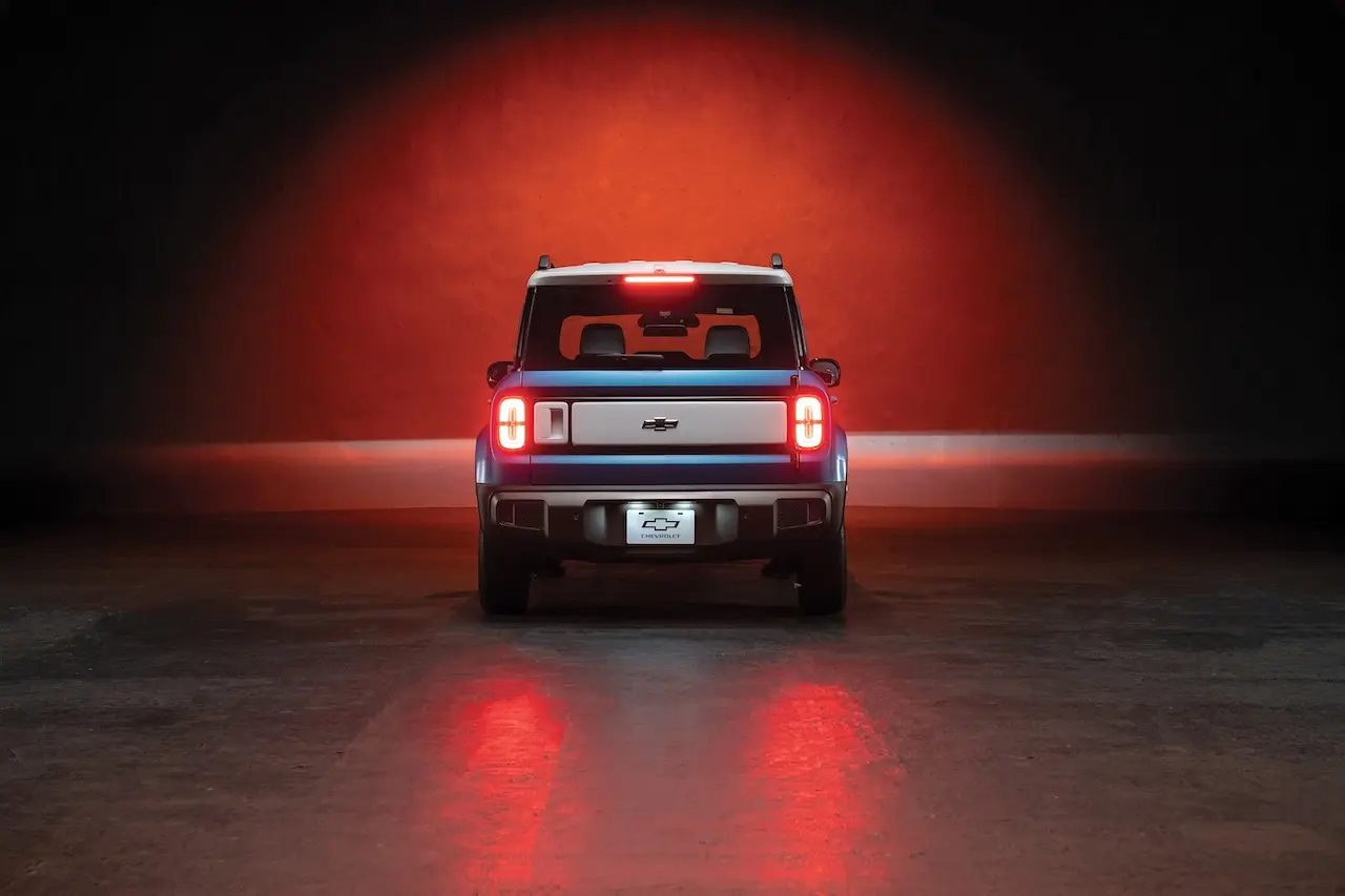 Chevrolet Spark EUV trasera