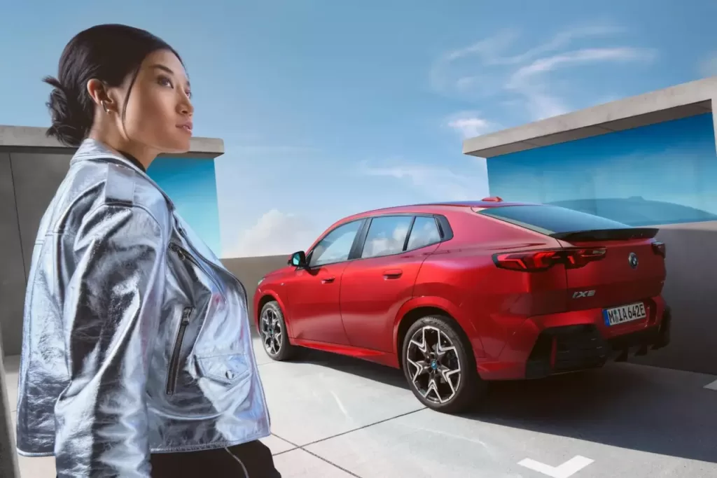 motorola edge 50 ultra y razr 50 ultra llave BMW