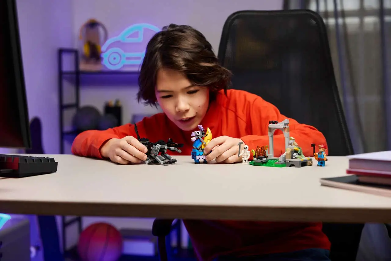 Campamento de LEGO Fortnite Peely y Sparkplug