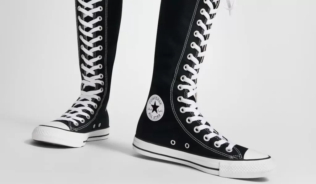 Hearts2Hearts x Converse Chuck Taylor XXHI