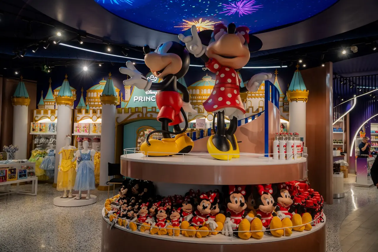 Llega a México la primera boutique oficial Disney Store y está en la CDMX