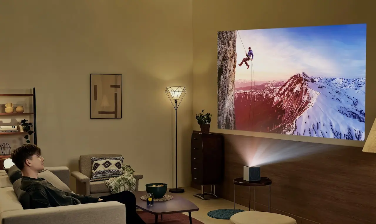 LG CineBeam S PU615U con calidad 4K, sonido Dolby Atmos y webOS