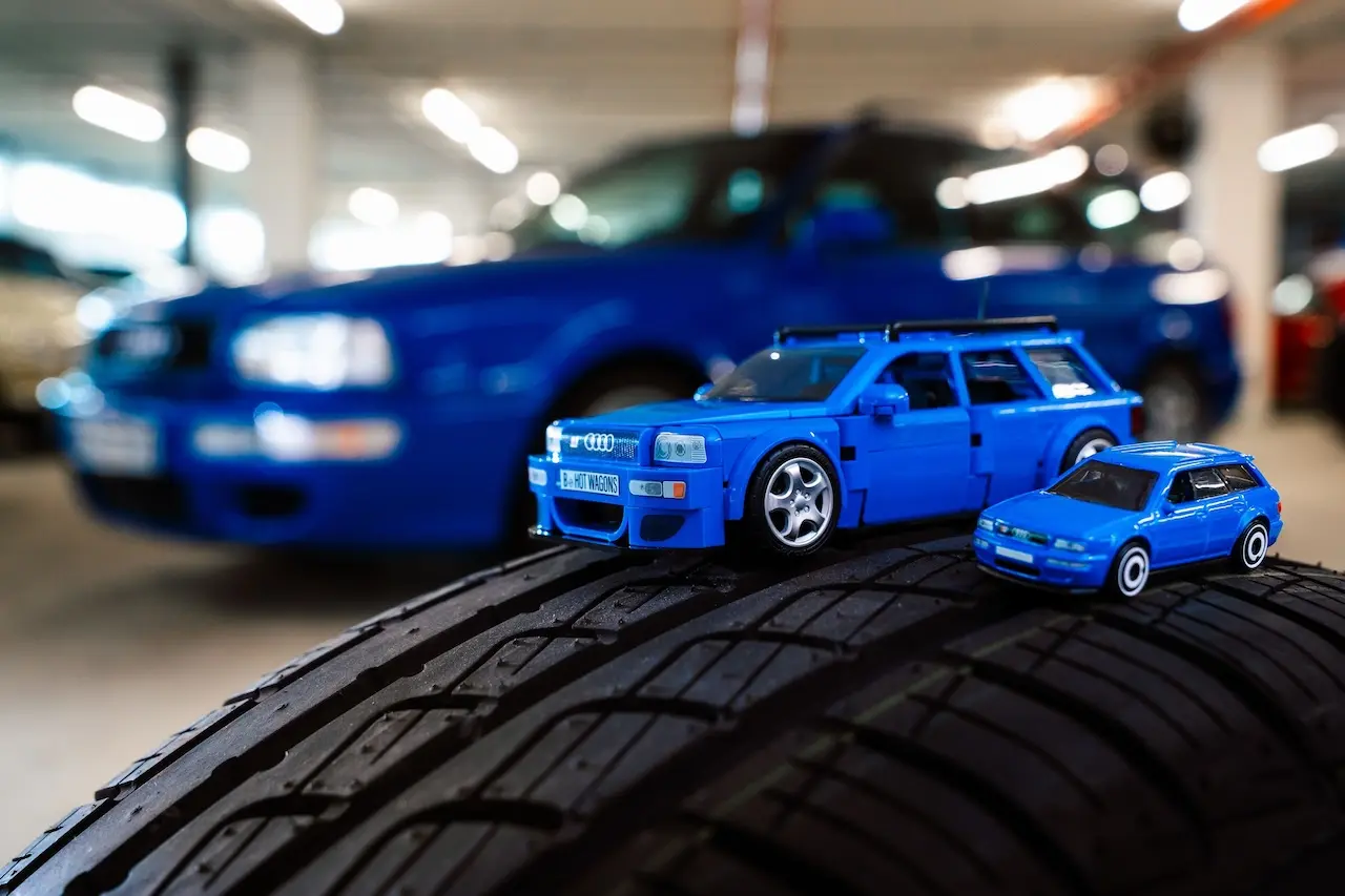 Audi Avant RS2 de Mattel Brick Shop Hot Wheels